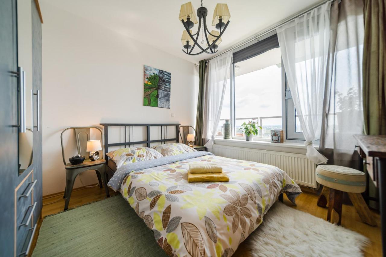 Comfy Condo On The 20Th Floor & Free Parking Bratislava Exterior photo