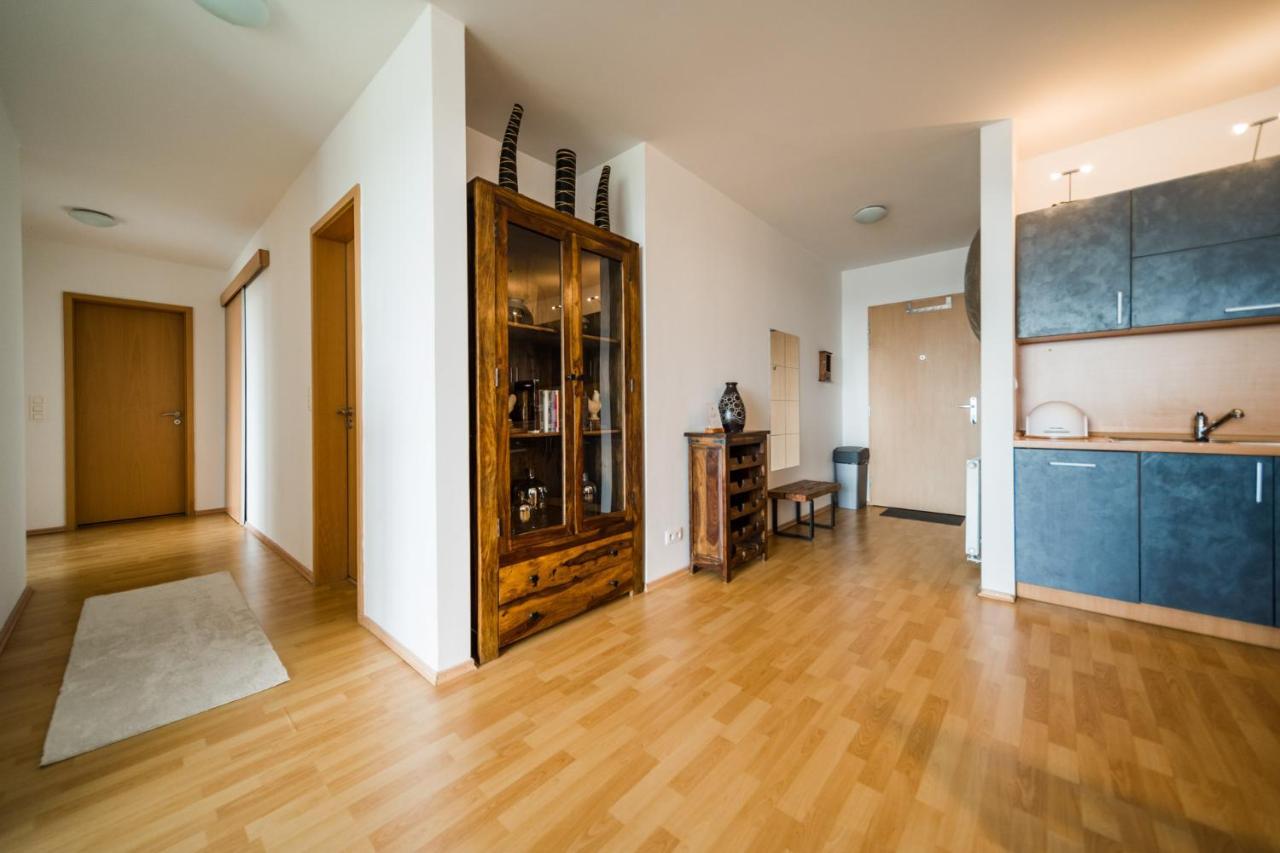 Comfy Condo On The 20Th Floor & Free Parking Bratislava Exterior photo